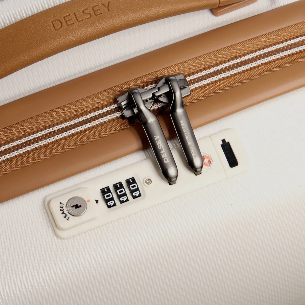 Delsey Chatelet Air 2.0 82cm 4DW Trolley Case | Angora