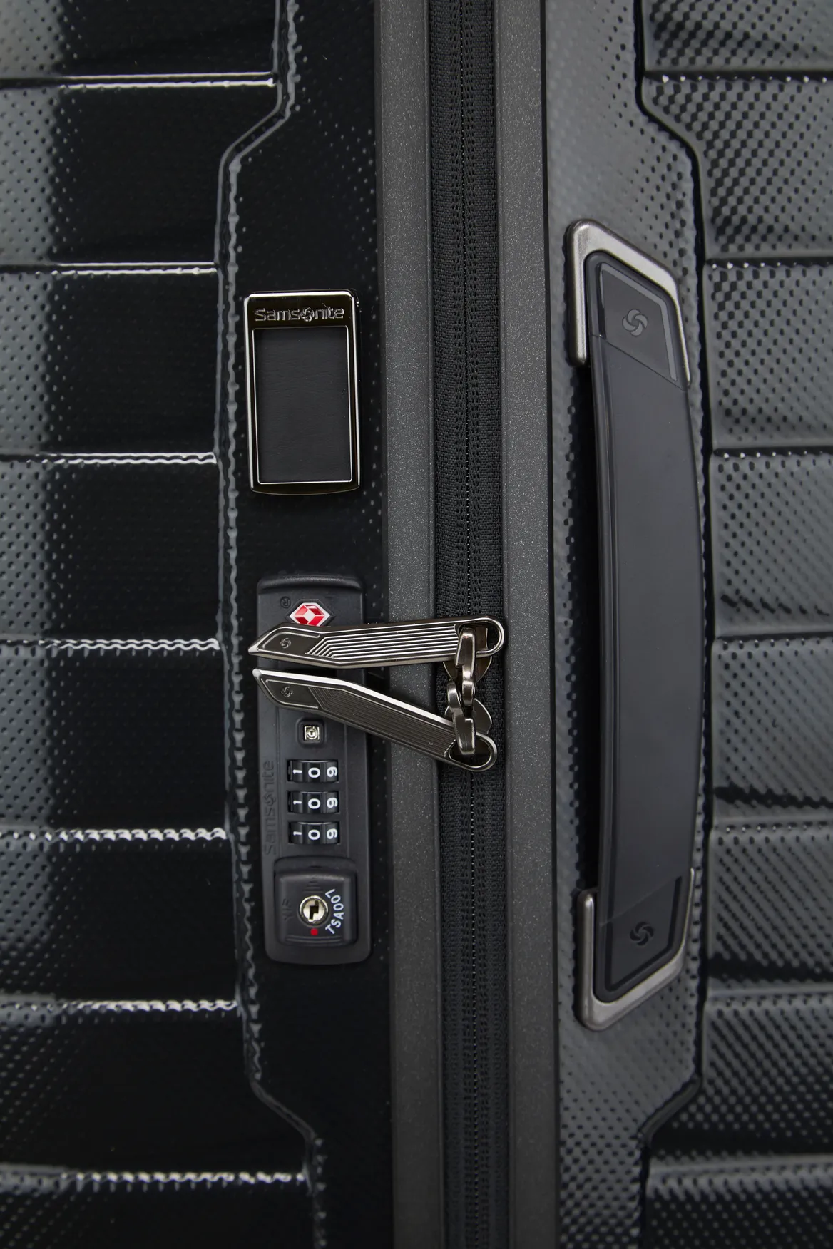 Proxis Check-In 81cm Suitcase